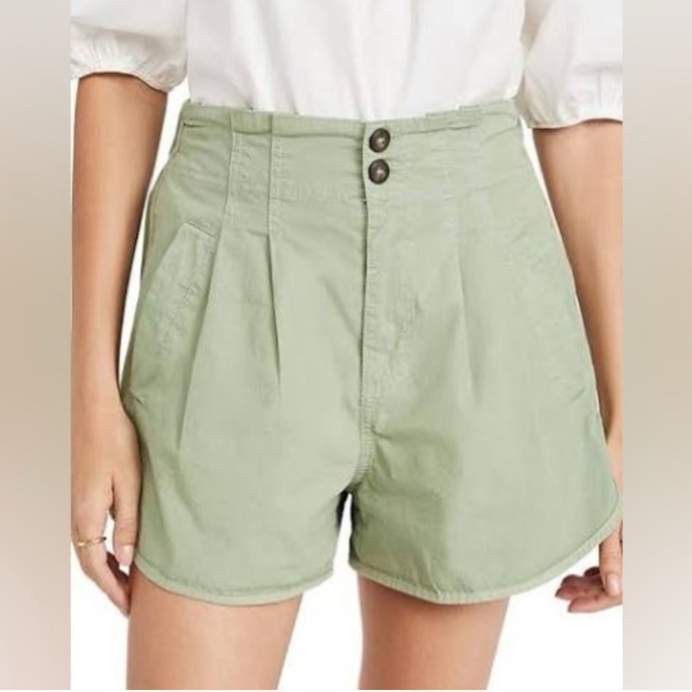 NWT Free People Pleated Shorty Pull On Shorts in Cool Moss, size XL